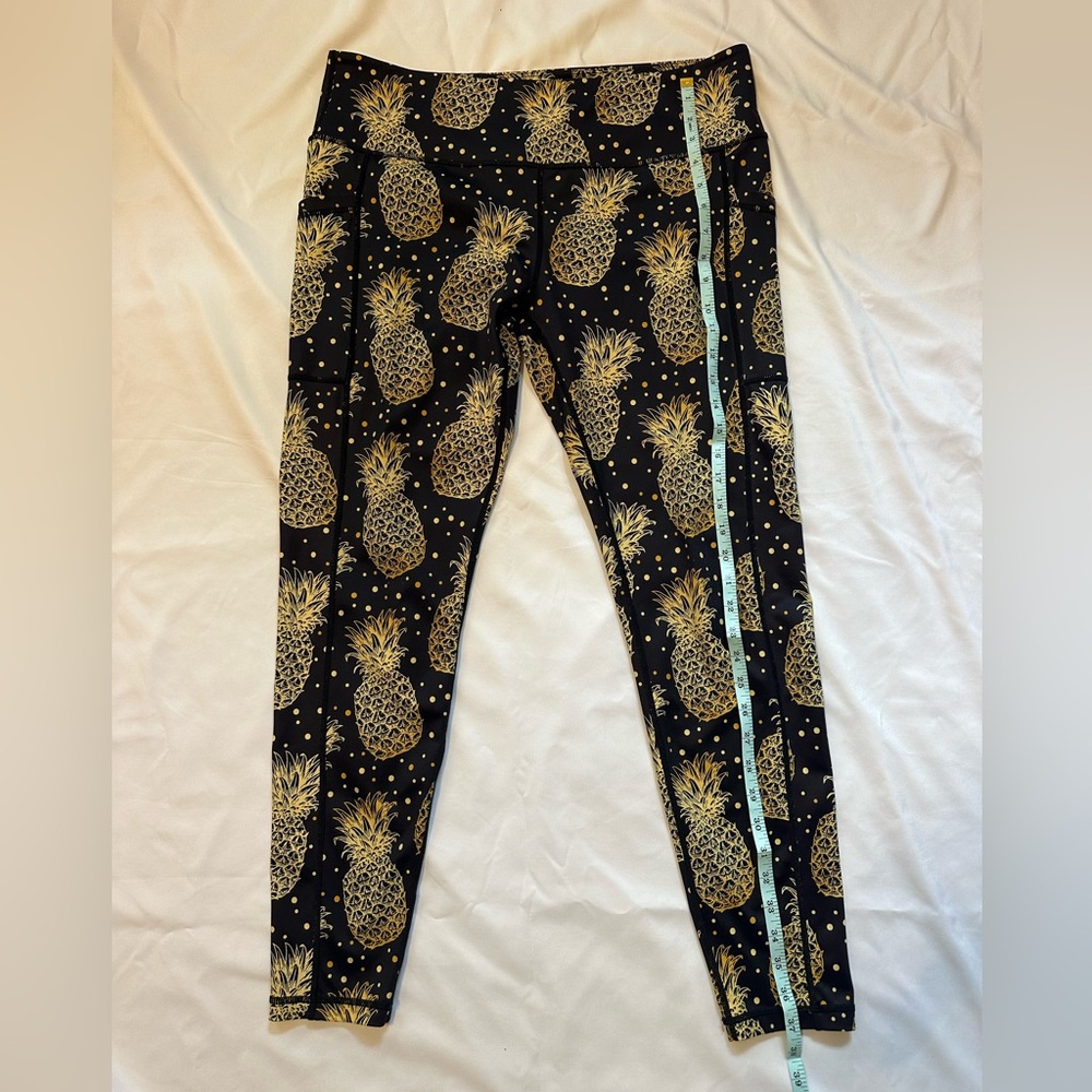 CVG Women’s Black Leggings With Pineapple Print “Fineapple” Sz XXL - Picture 3 of 6